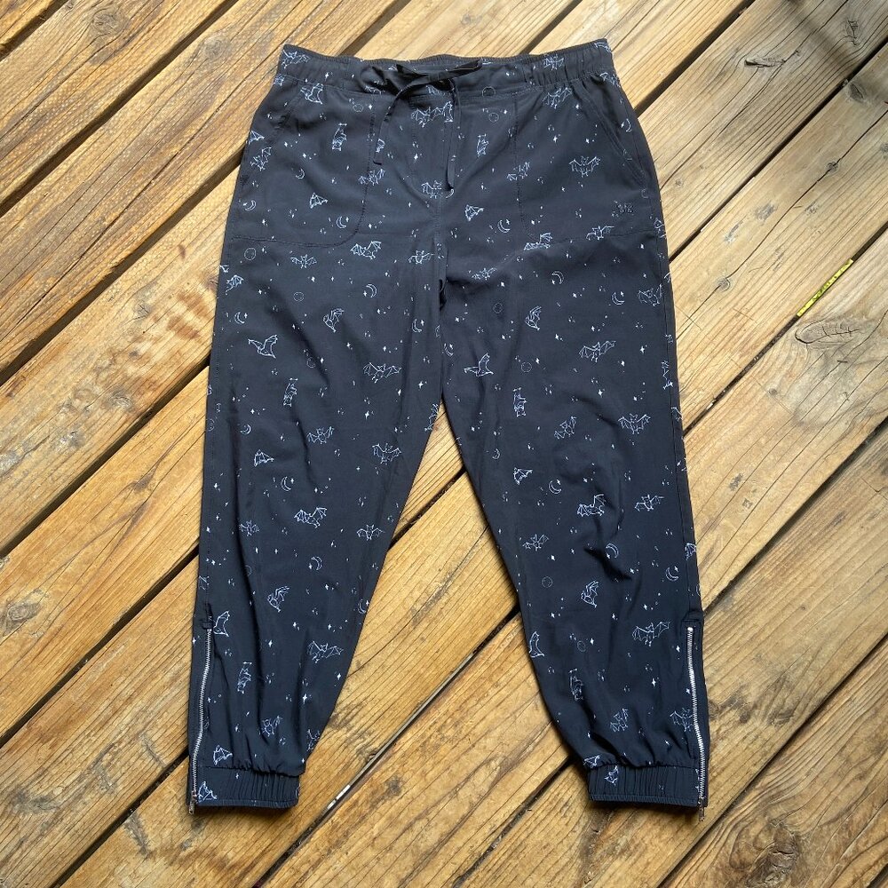 COPY - Albion Fit Spooky Bat Jetsetters
